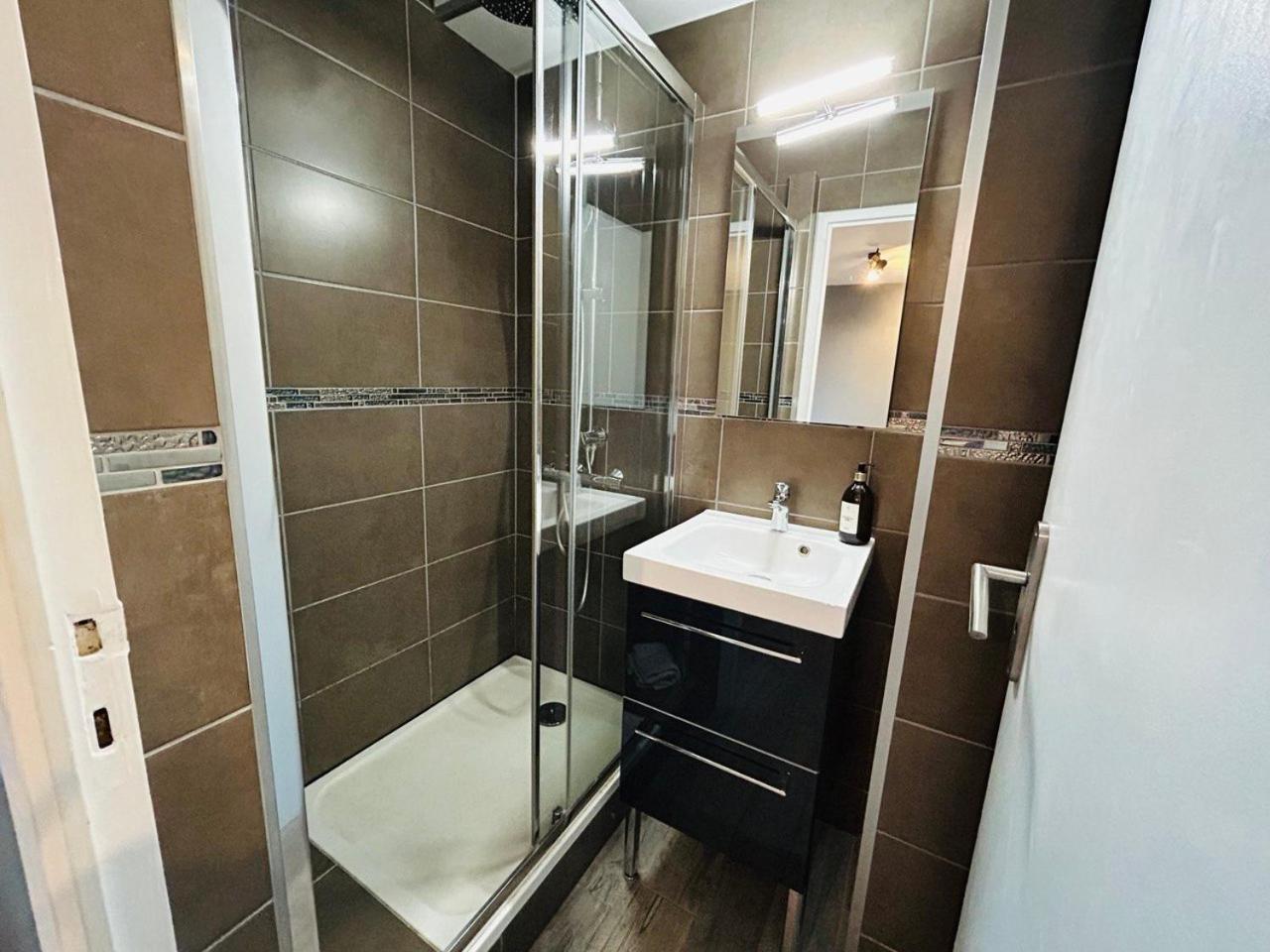 Masse Studio Cosy — Caen Appartement Buitenkant foto