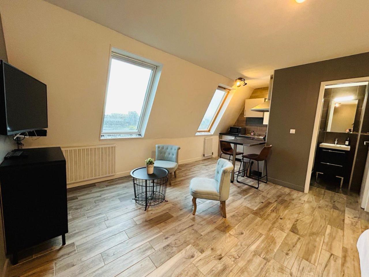 Masse Studio Cosy — Caen Appartement Buitenkant foto